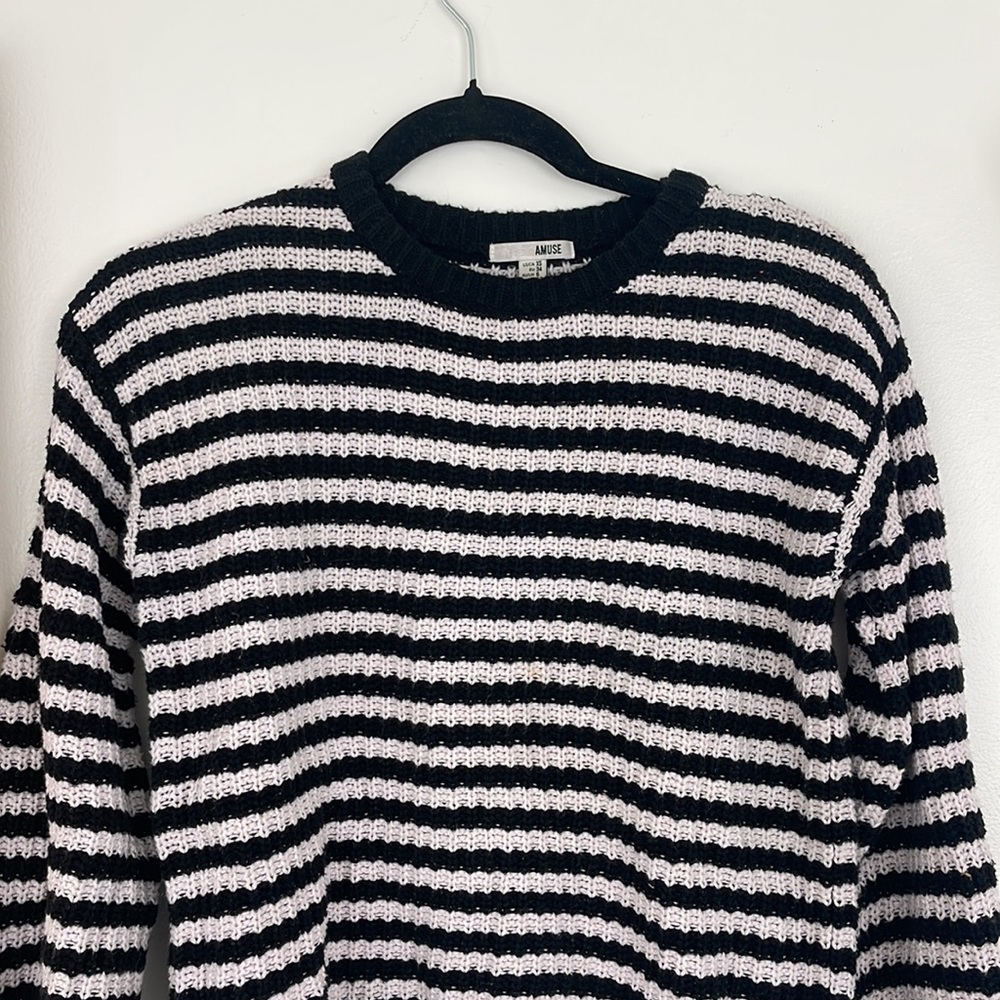 Amuse Society striped sweater🖤🤍